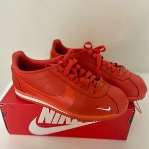 Nike Red Women's Sneakers